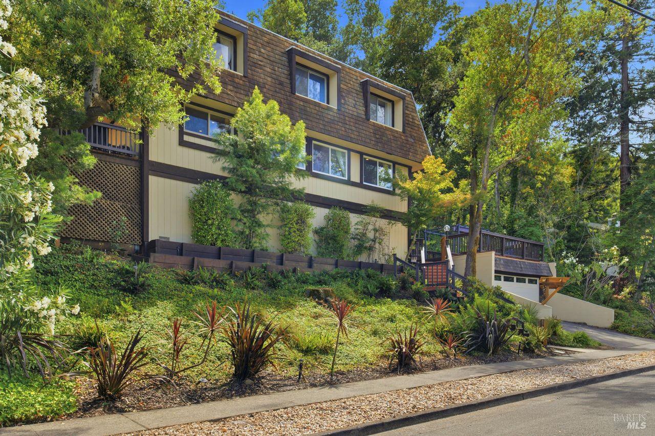 583 Fairway Drive