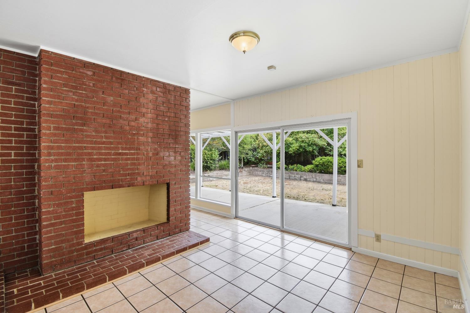 5 Sunny Oaks Drive