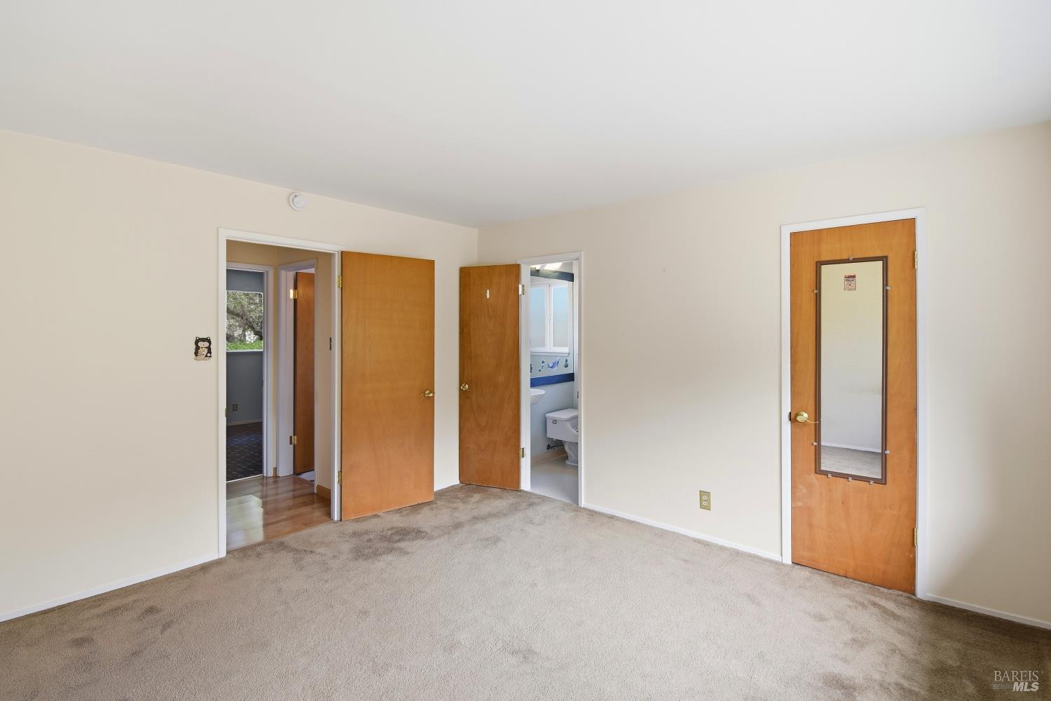 5 Sunny Oaks Drive