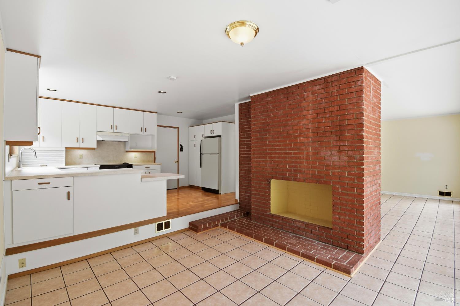 5 Sunny Oaks Drive