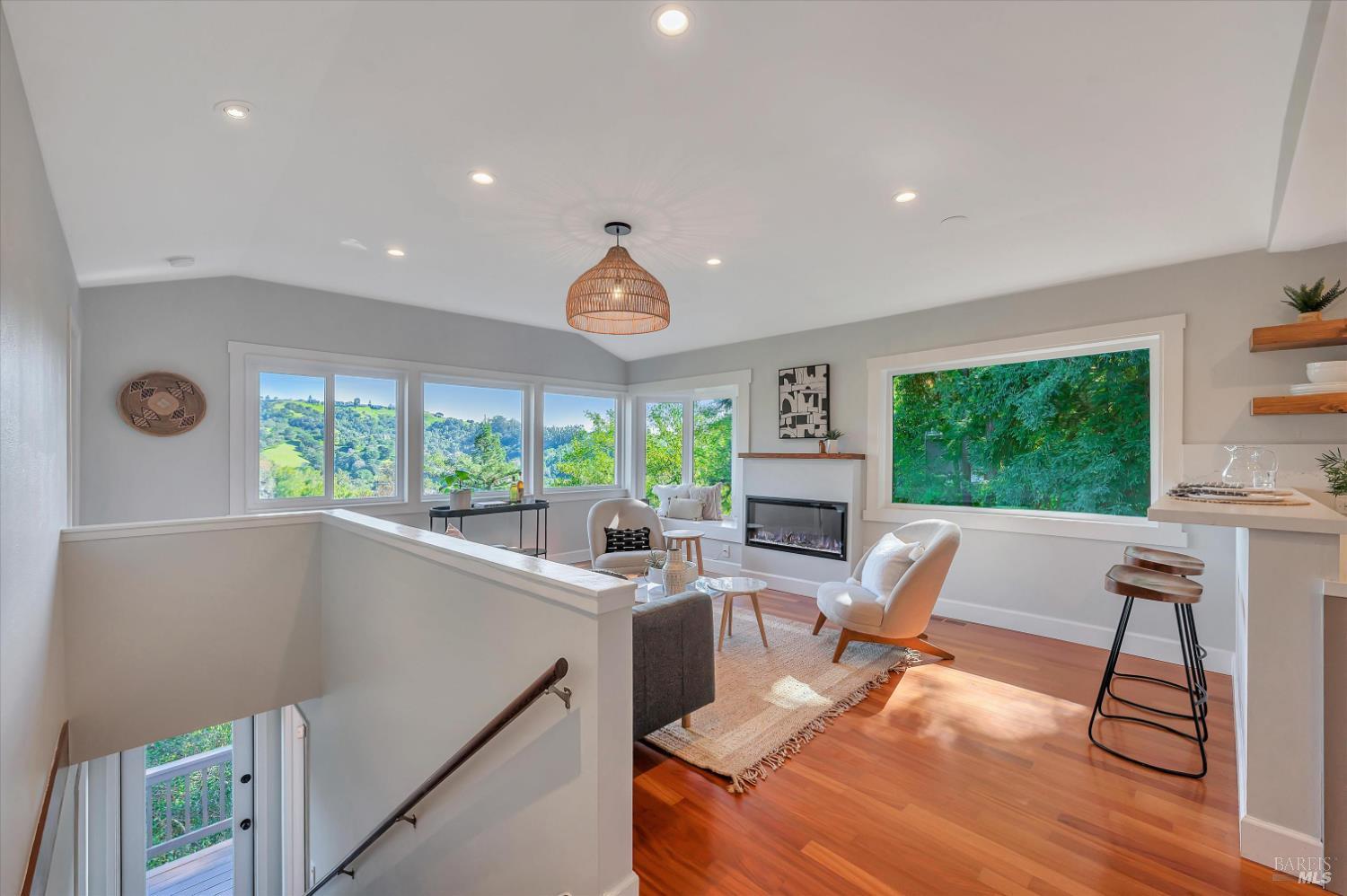 223 Scenic Road