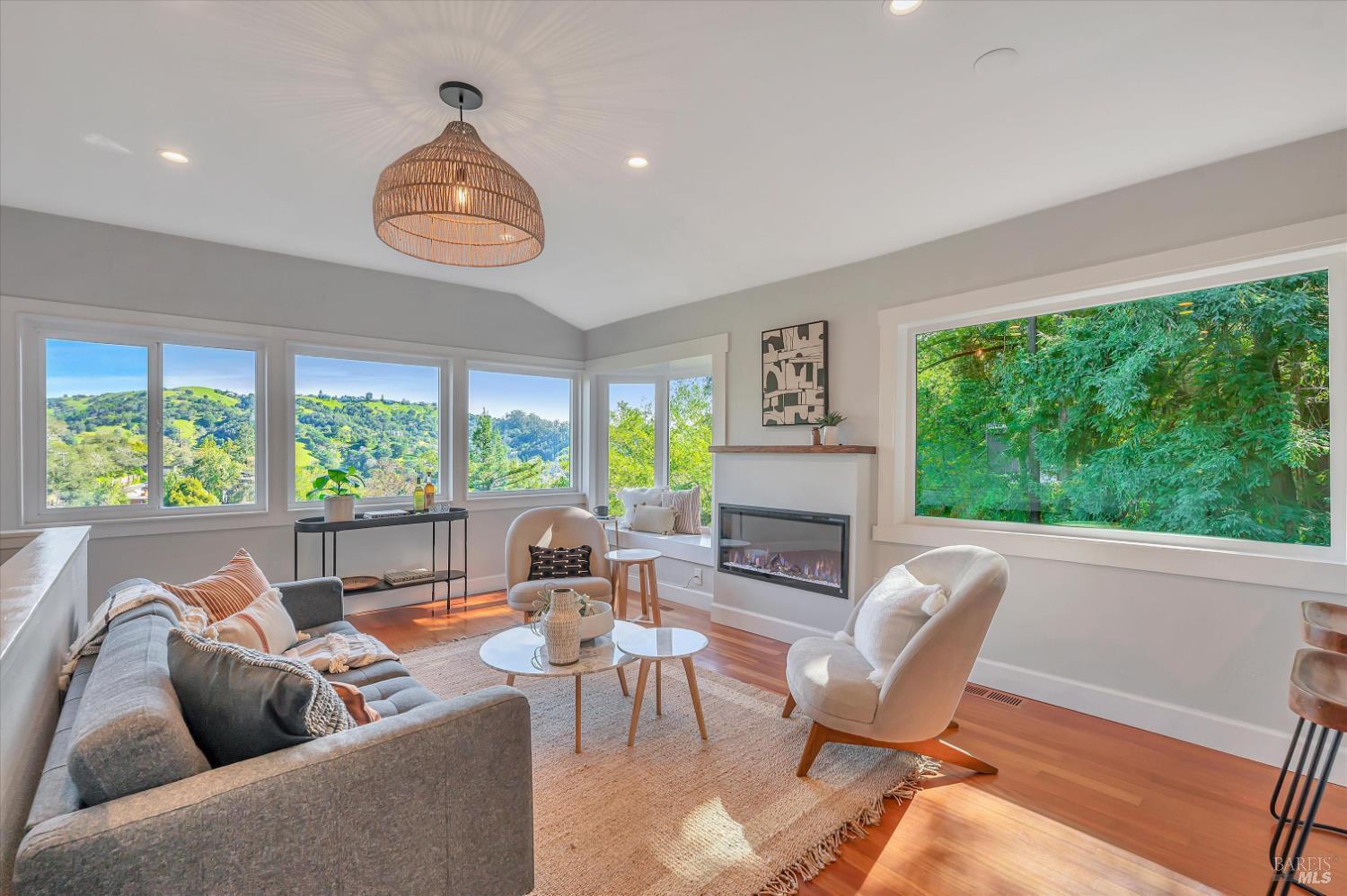 223 Scenic Road