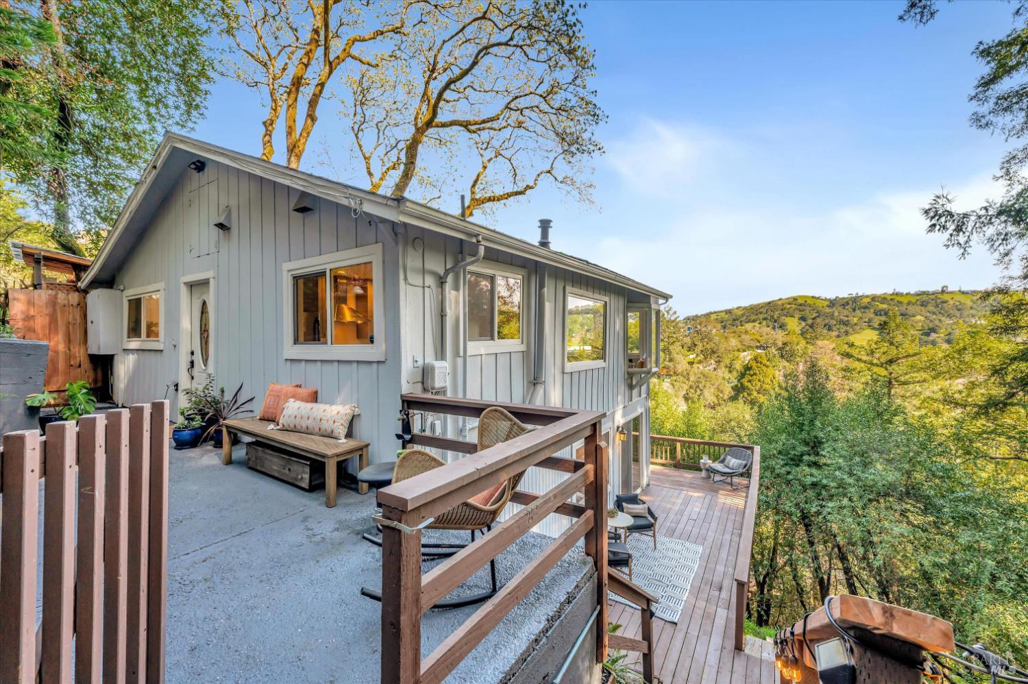 223 Scenic Road