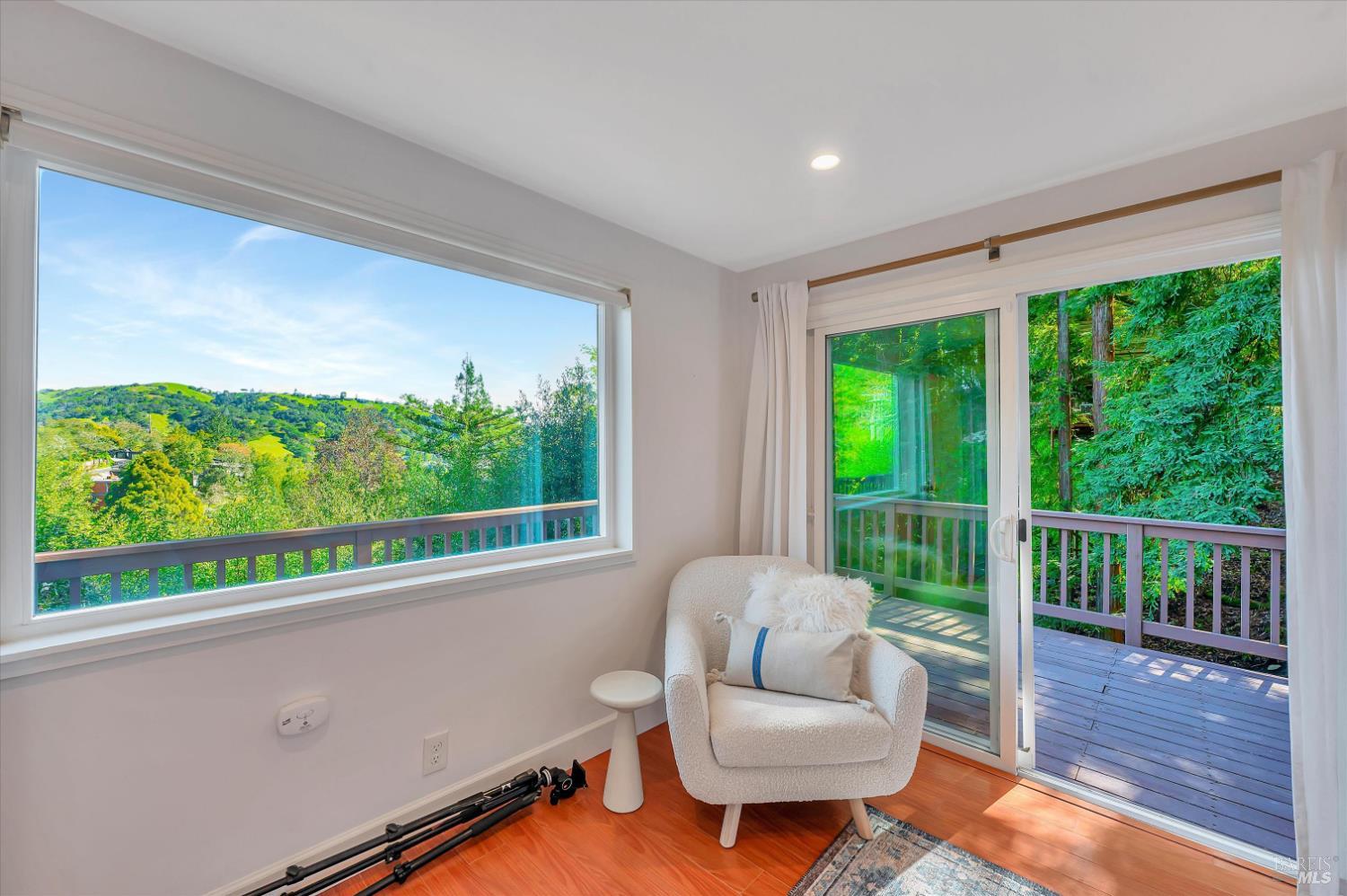 223 Scenic Road