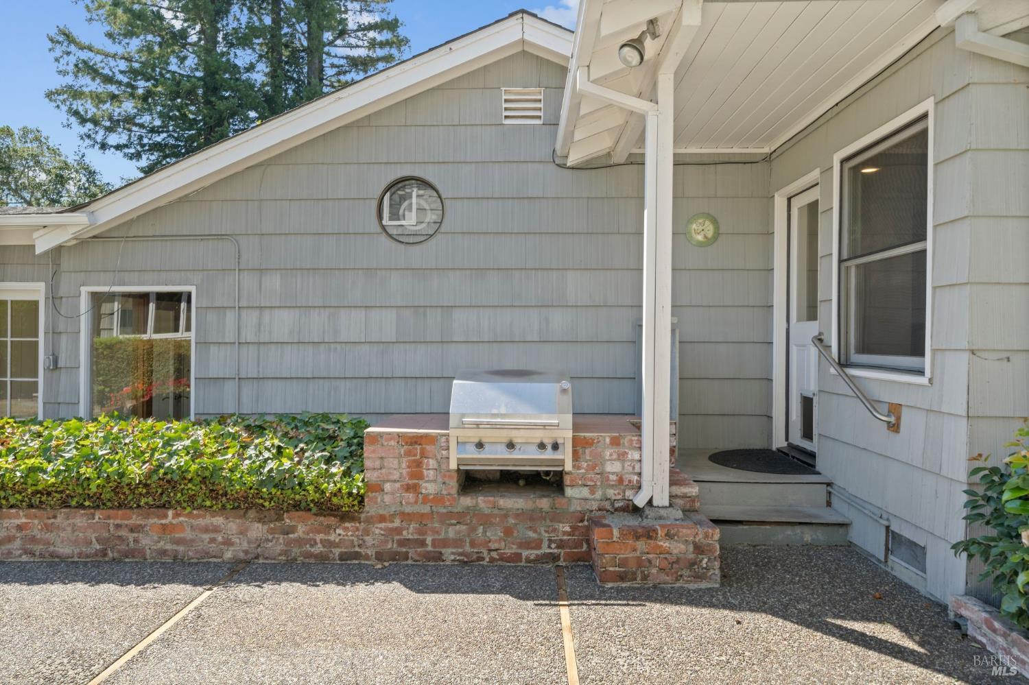 1320 Butterfield Road