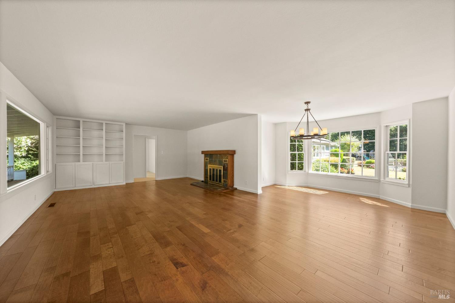 1320 Butterfield Road