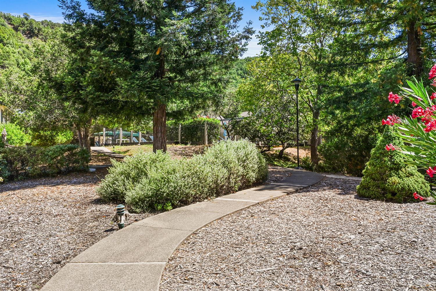79 Village Circle