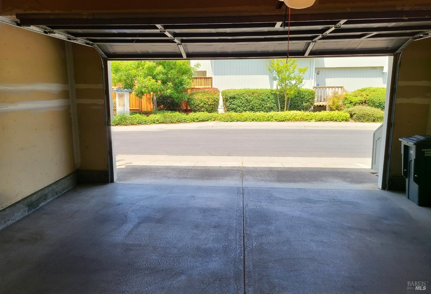 42 Meridian Circle