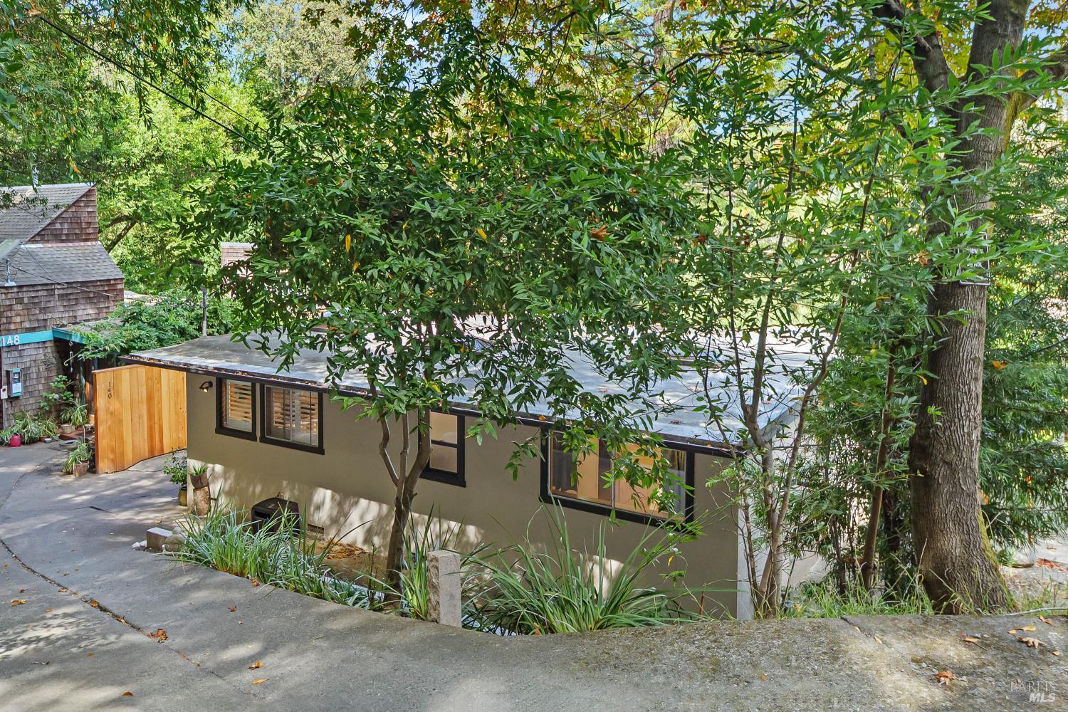 140 Francis Avenue
