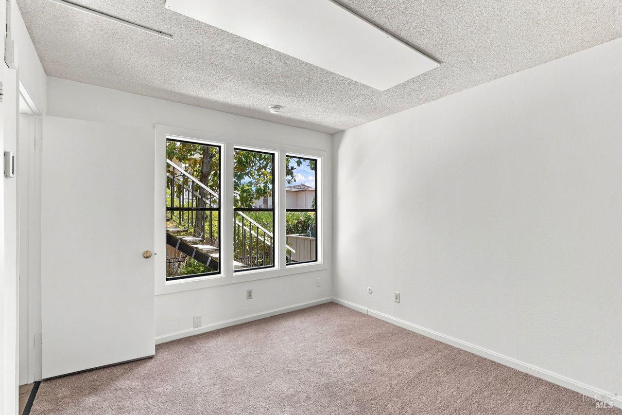 505 Larkspur Plaza Drive Unit: #3A