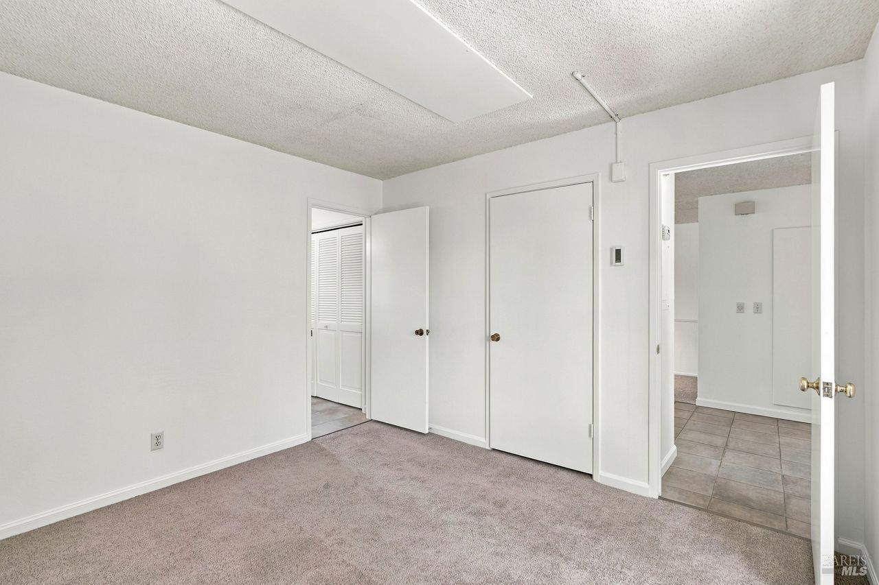 505 Larkspur Plaza Drive Unit: #3A