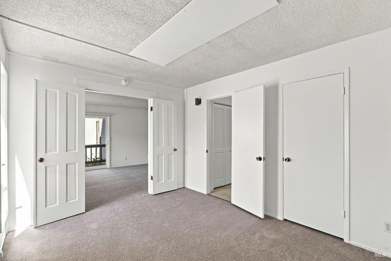 505 Larkspur Plaza Drive Unit: #3A