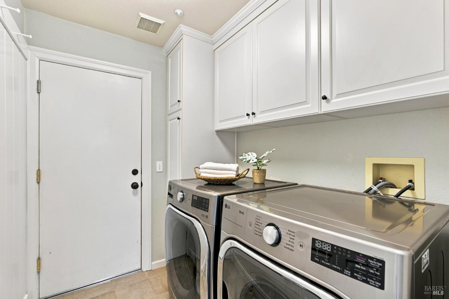 48 Presidio Drive