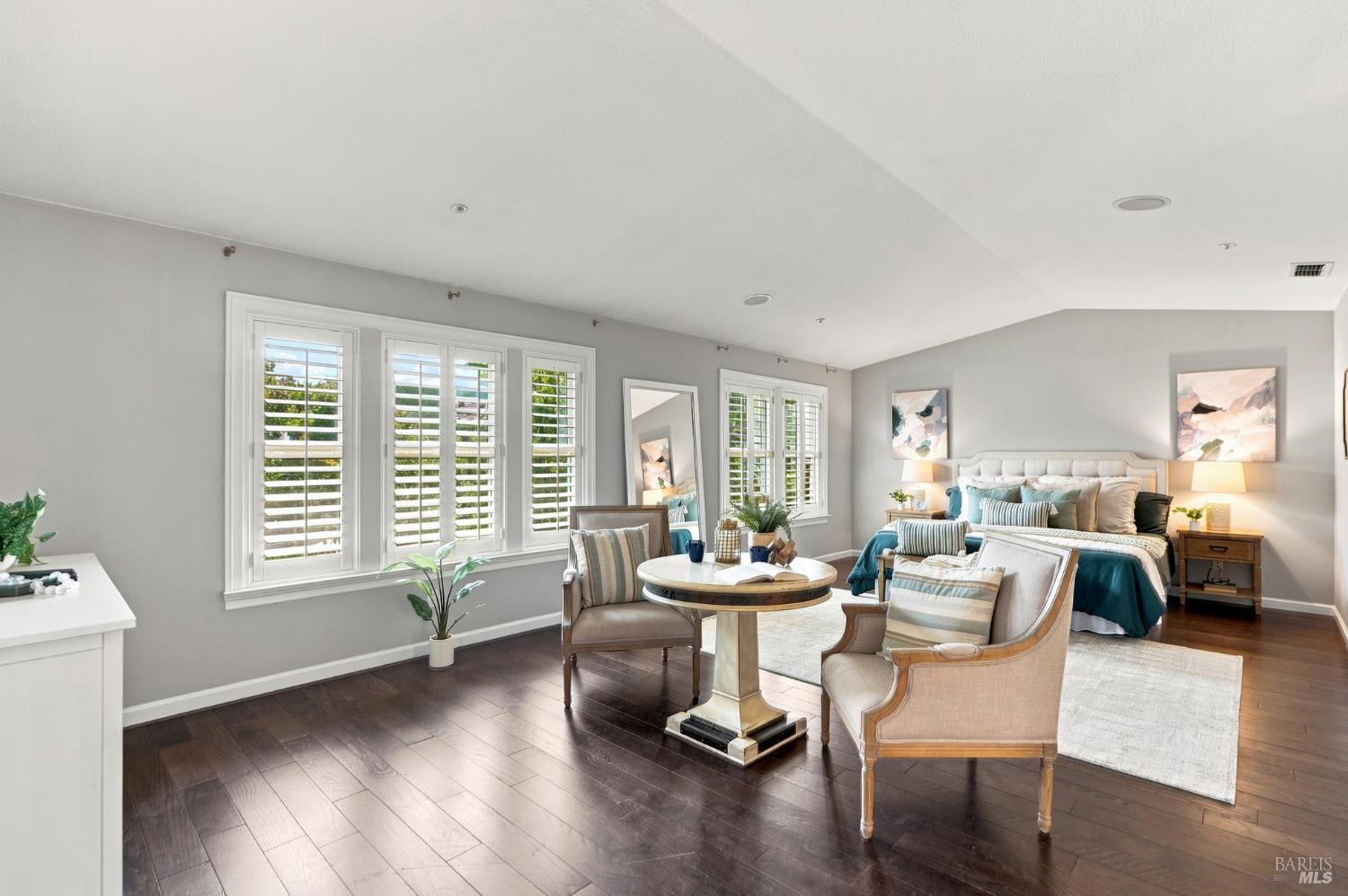 48 Presidio Drive