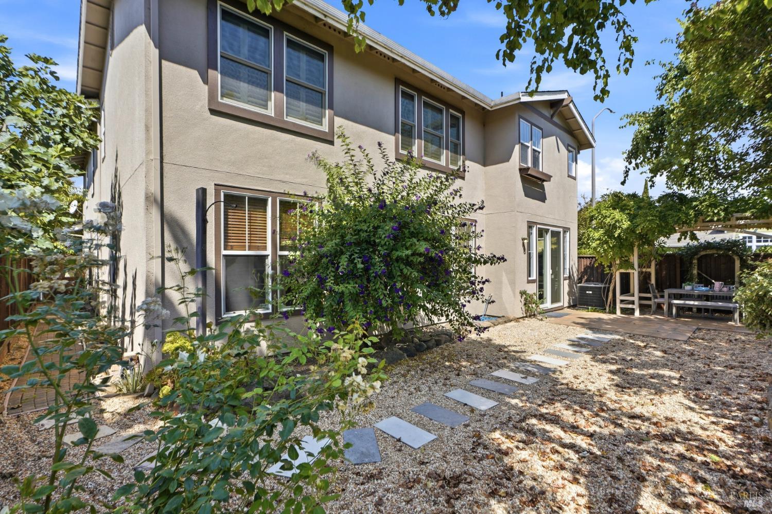 48 Presidio Drive