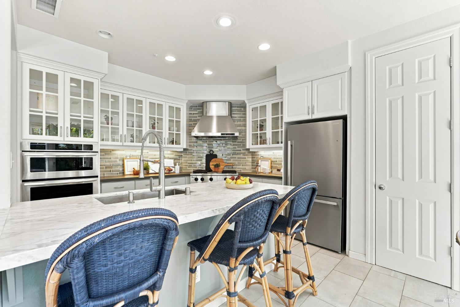 48 Presidio Drive