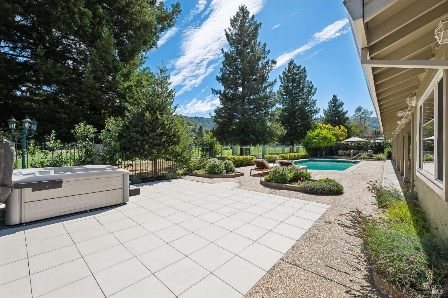 285 Country Club Drive
