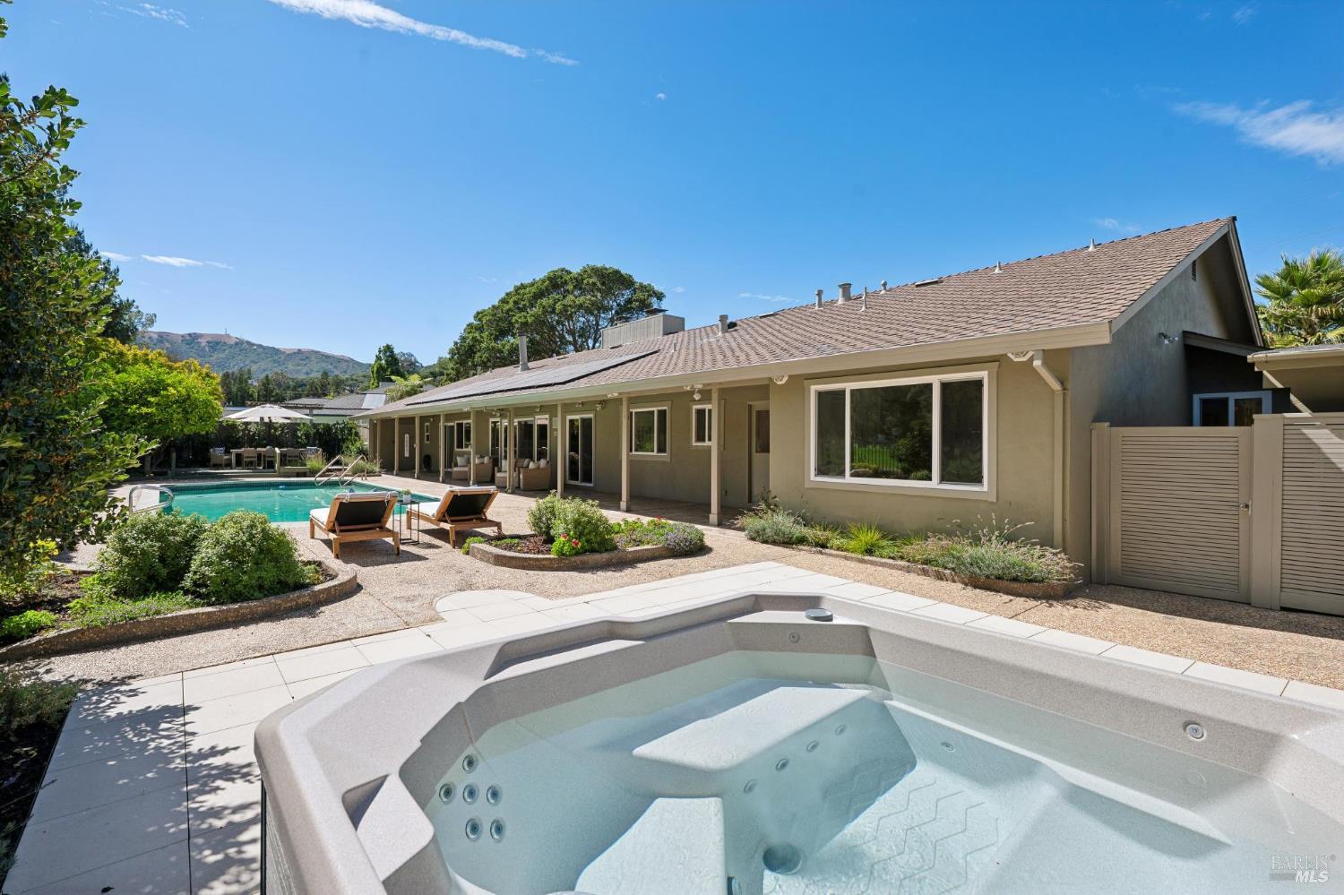285 Country Club Drive