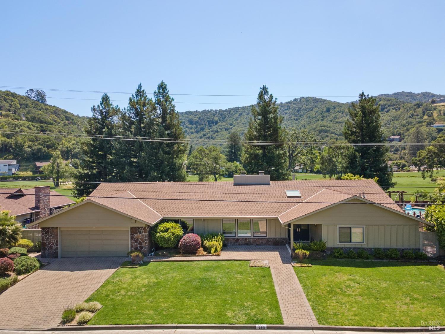 285 Country Club Drive