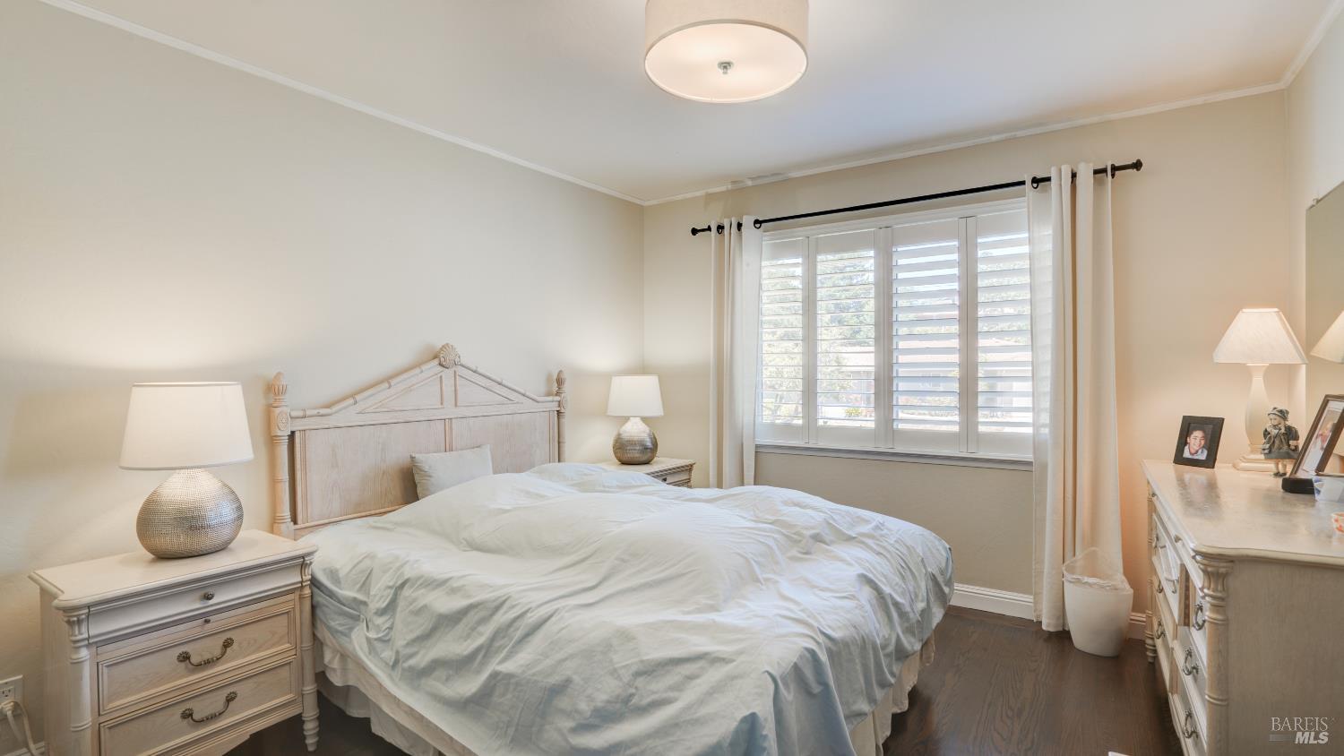 1 Cushing Avenue