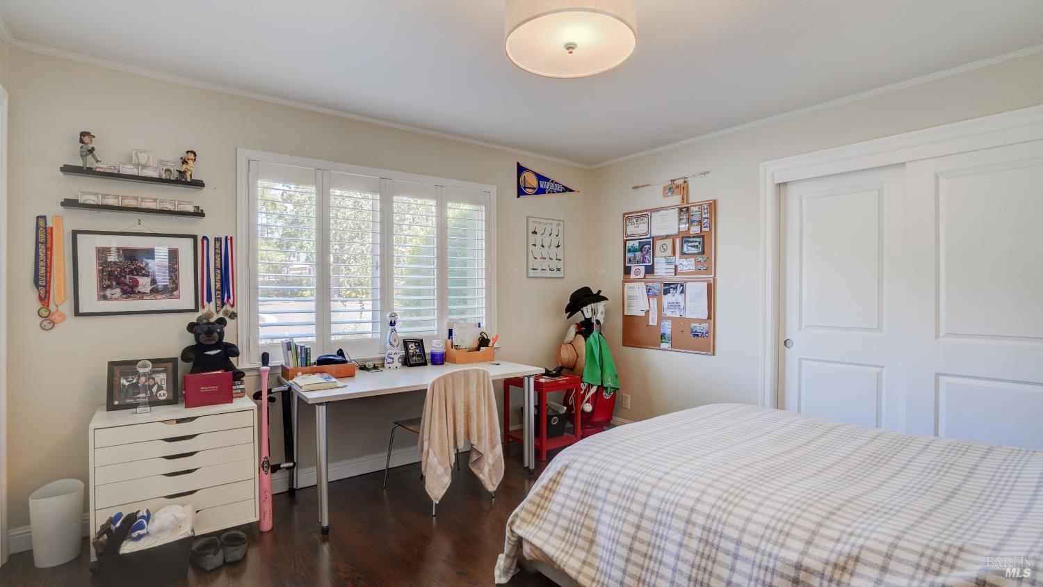 1 Cushing Avenue