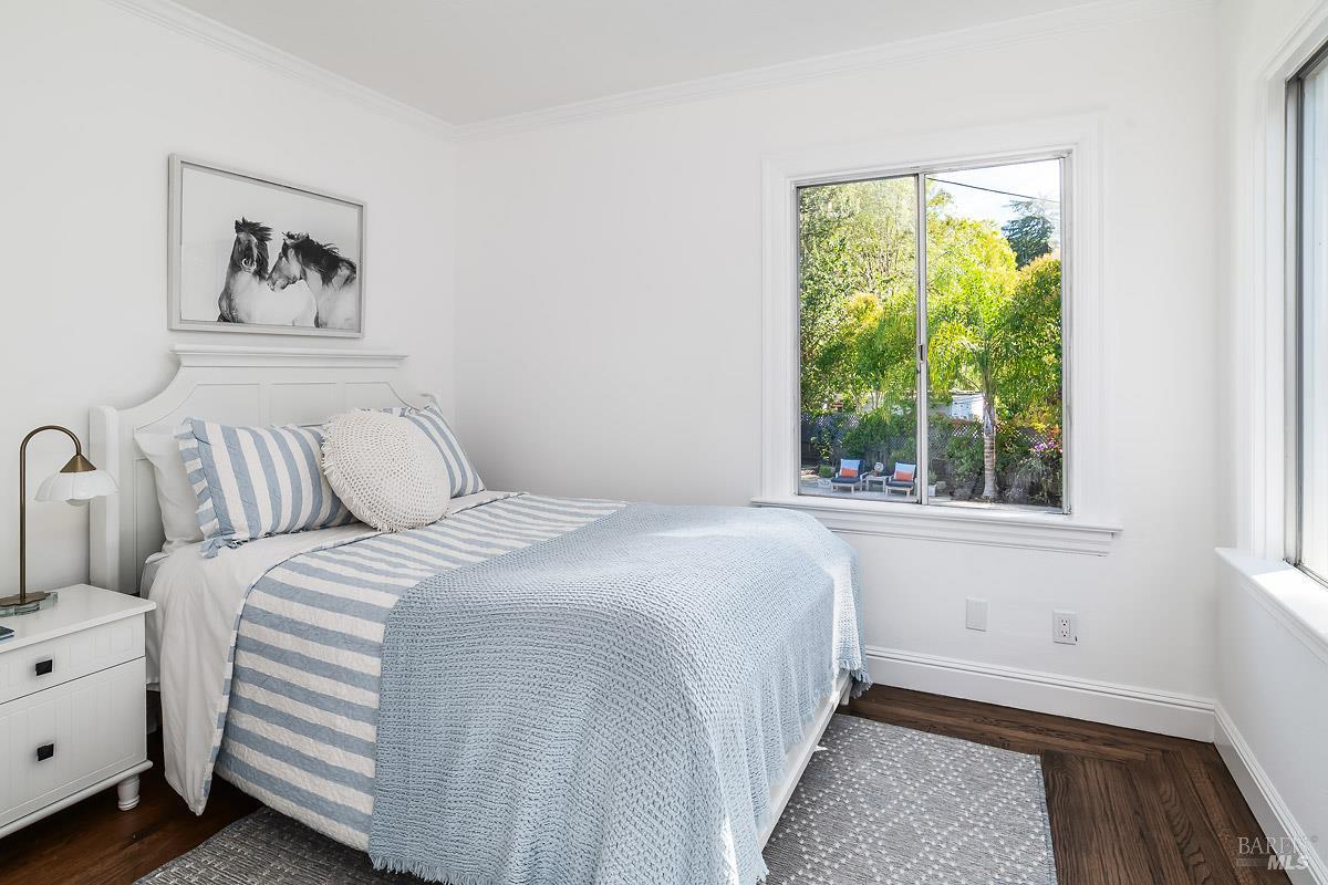 7 Rutherford Avenue