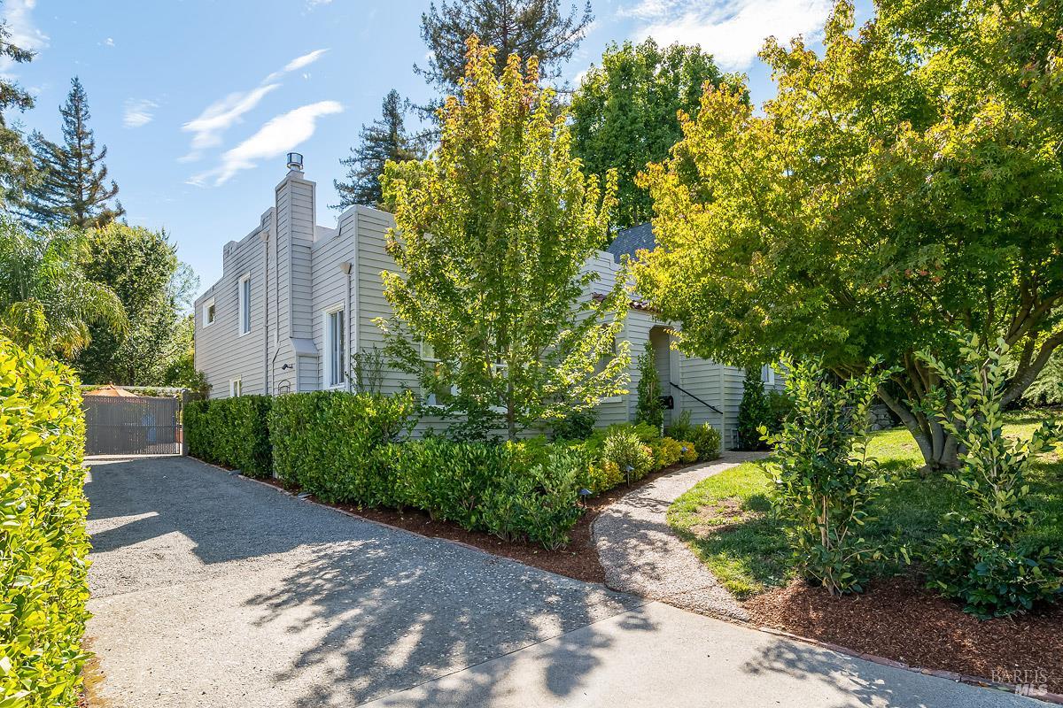 7 Rutherford Avenue