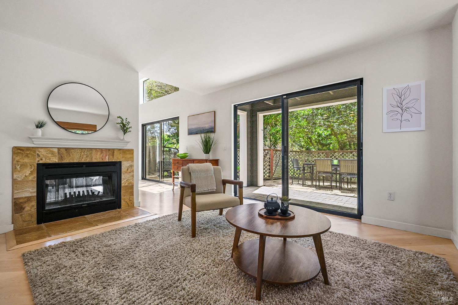 5 Creekside Drive