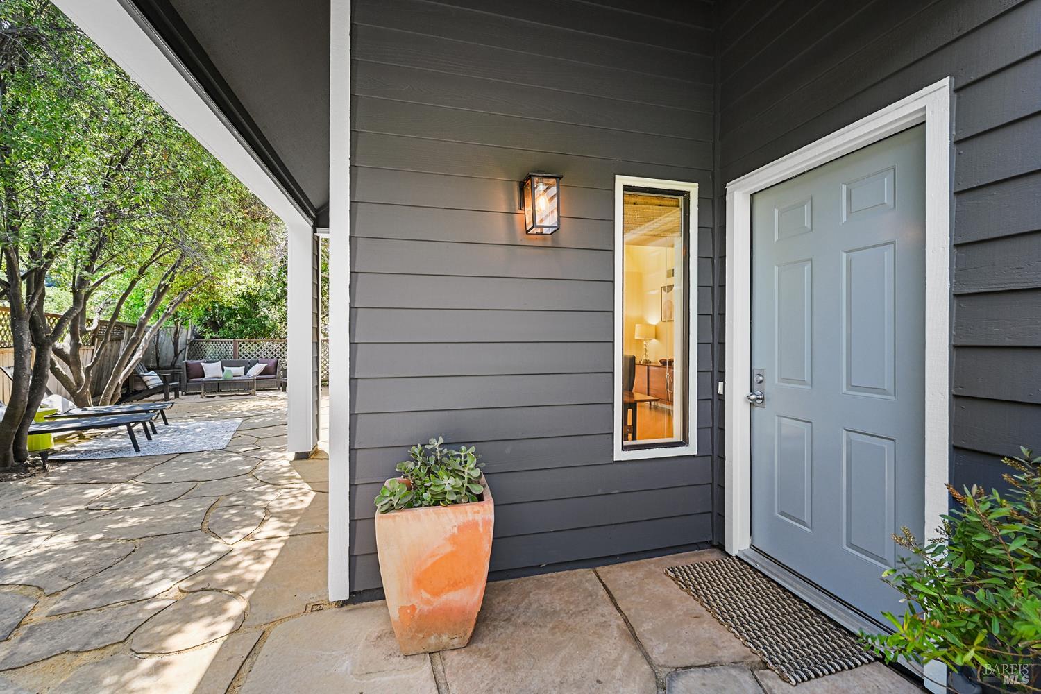 5 Creekside Drive