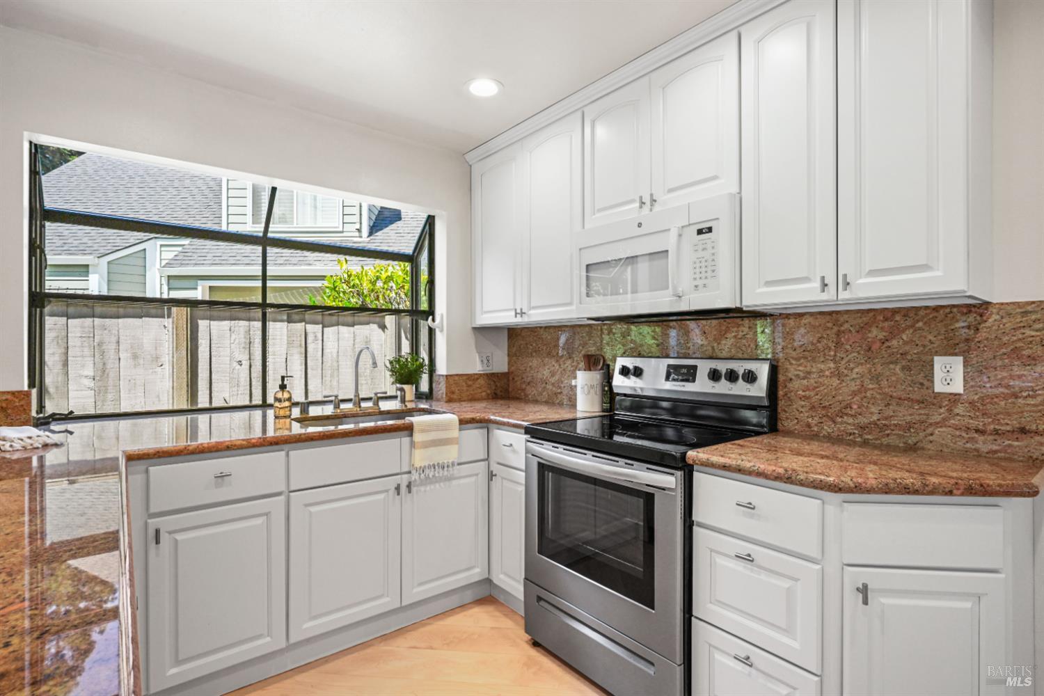 5 Creekside Drive
