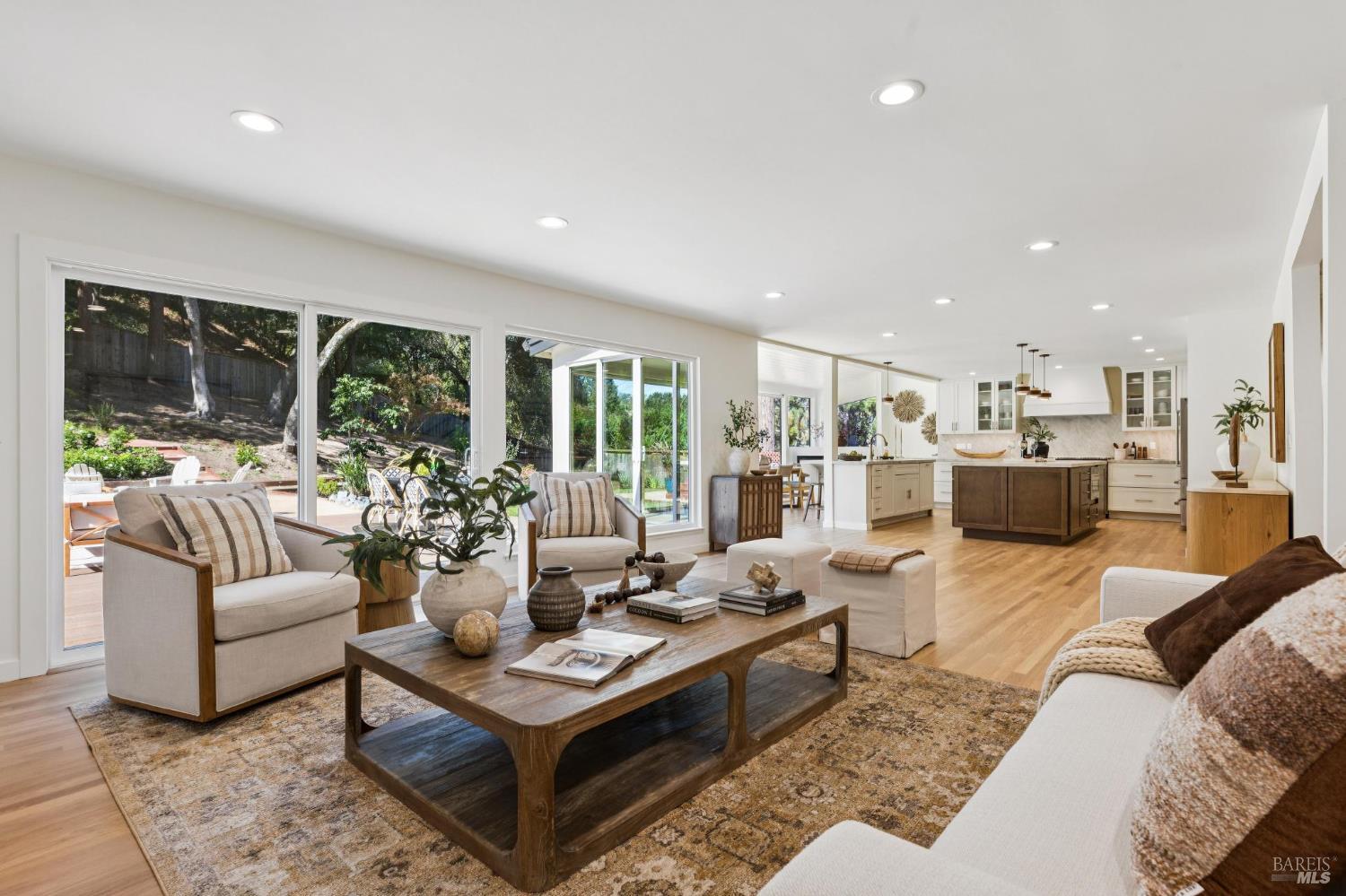 10 Pebble Beach Drive