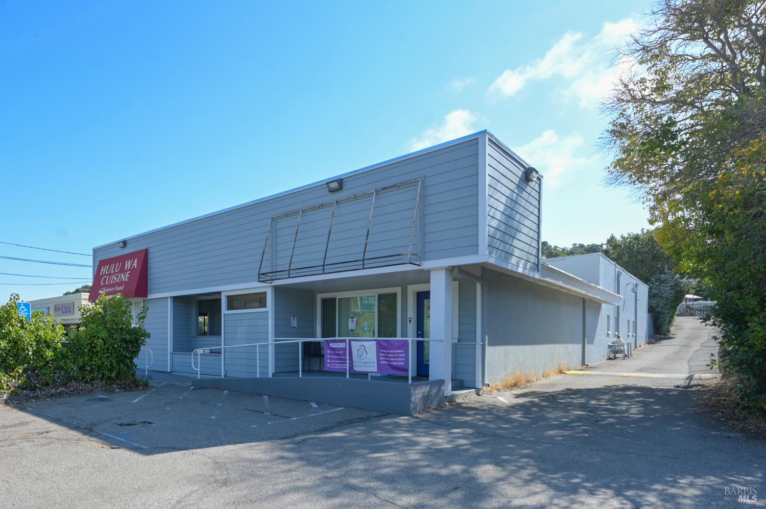4162 Redwood Highway