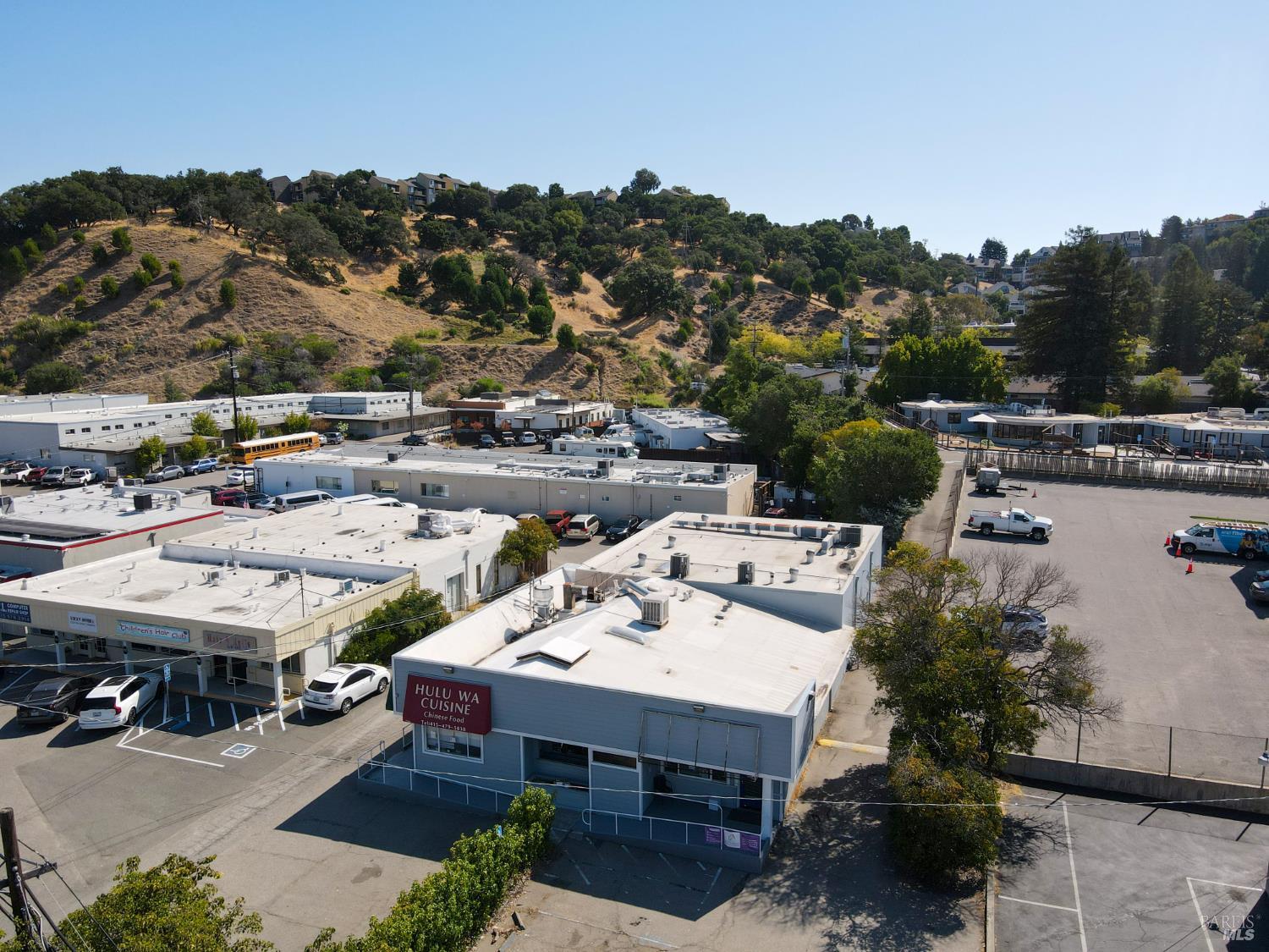 4162 Redwood Highway