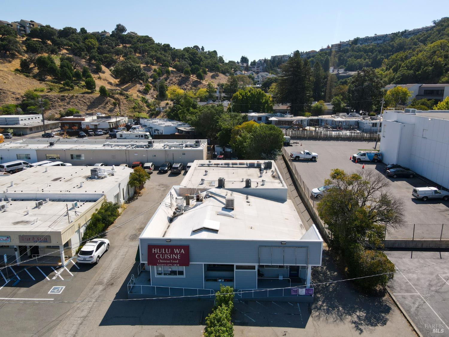 4162 Redwood Highway