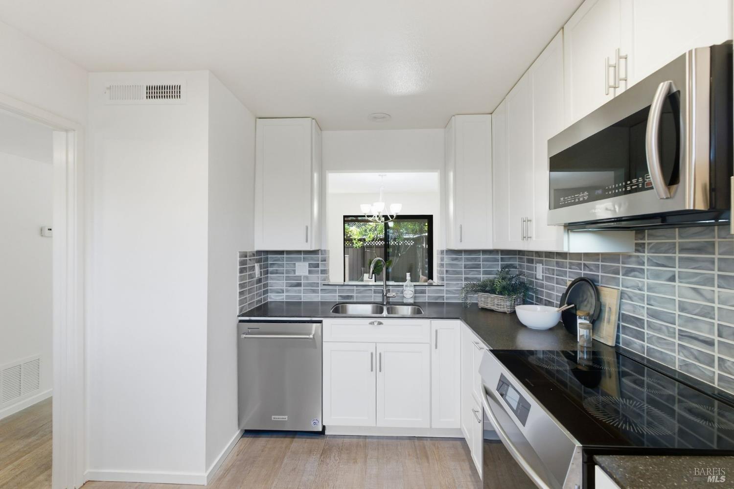204 Sylvia Way