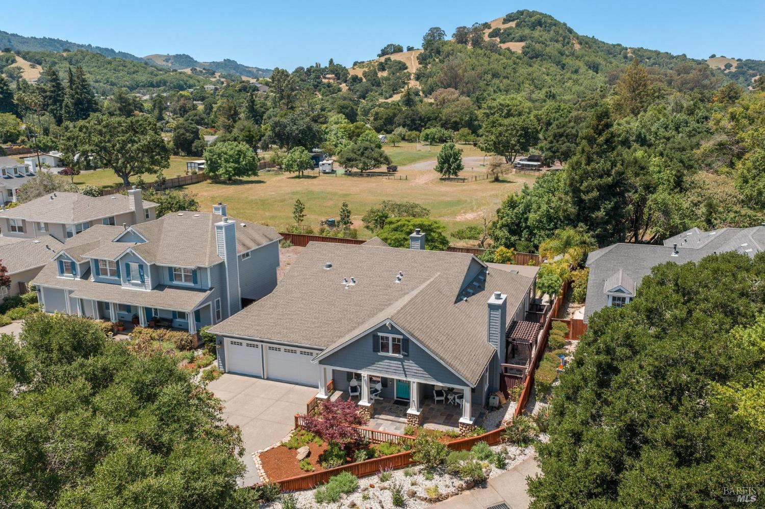15 Thorsson Court