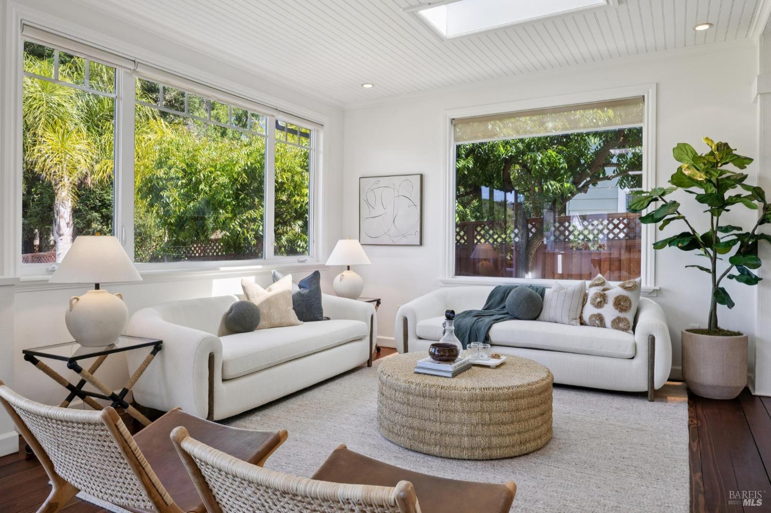 15 Thorsson Court