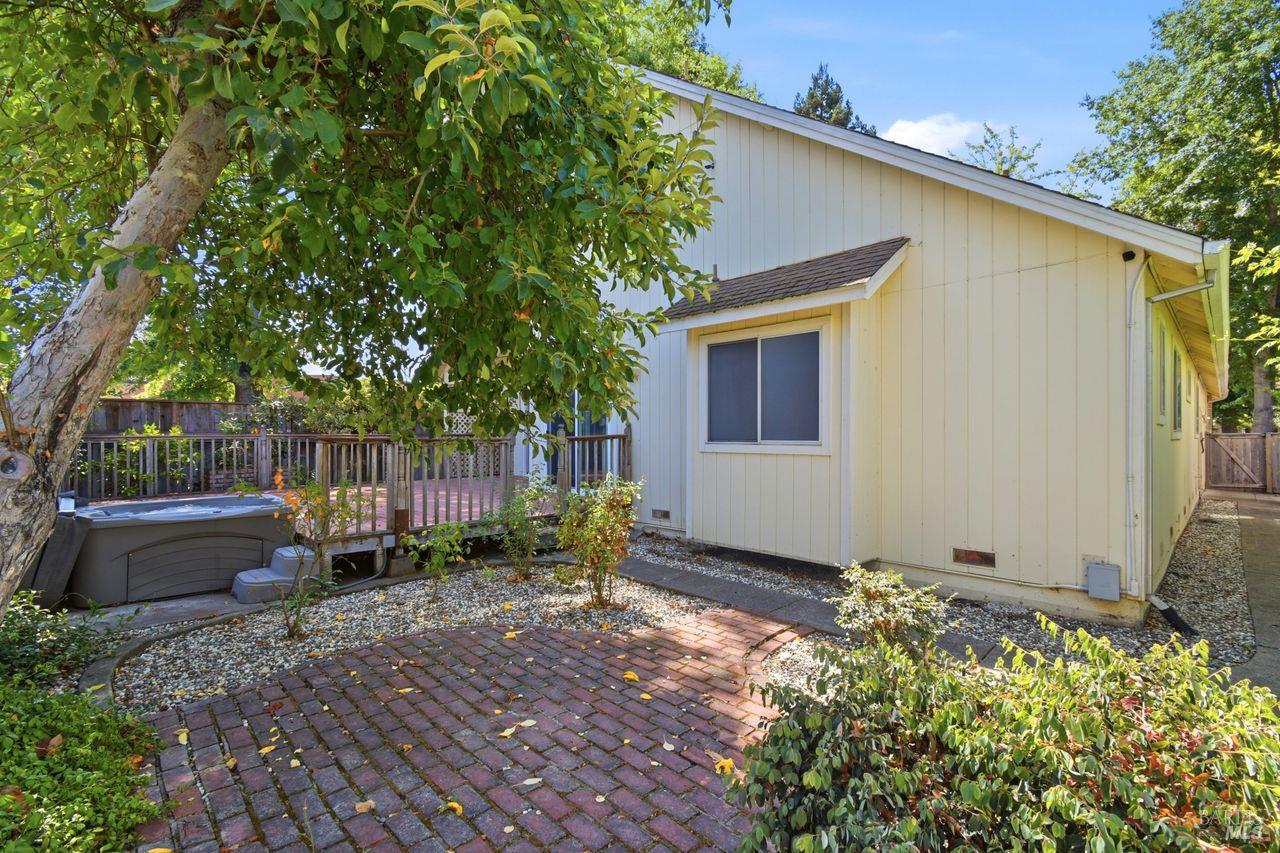 2994 Tuxedo Place