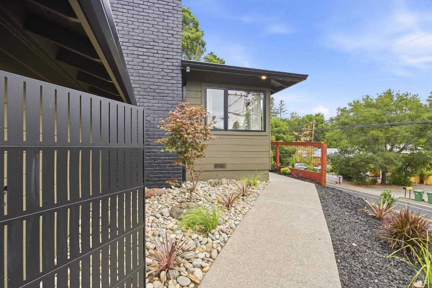 2 Baytree Lane