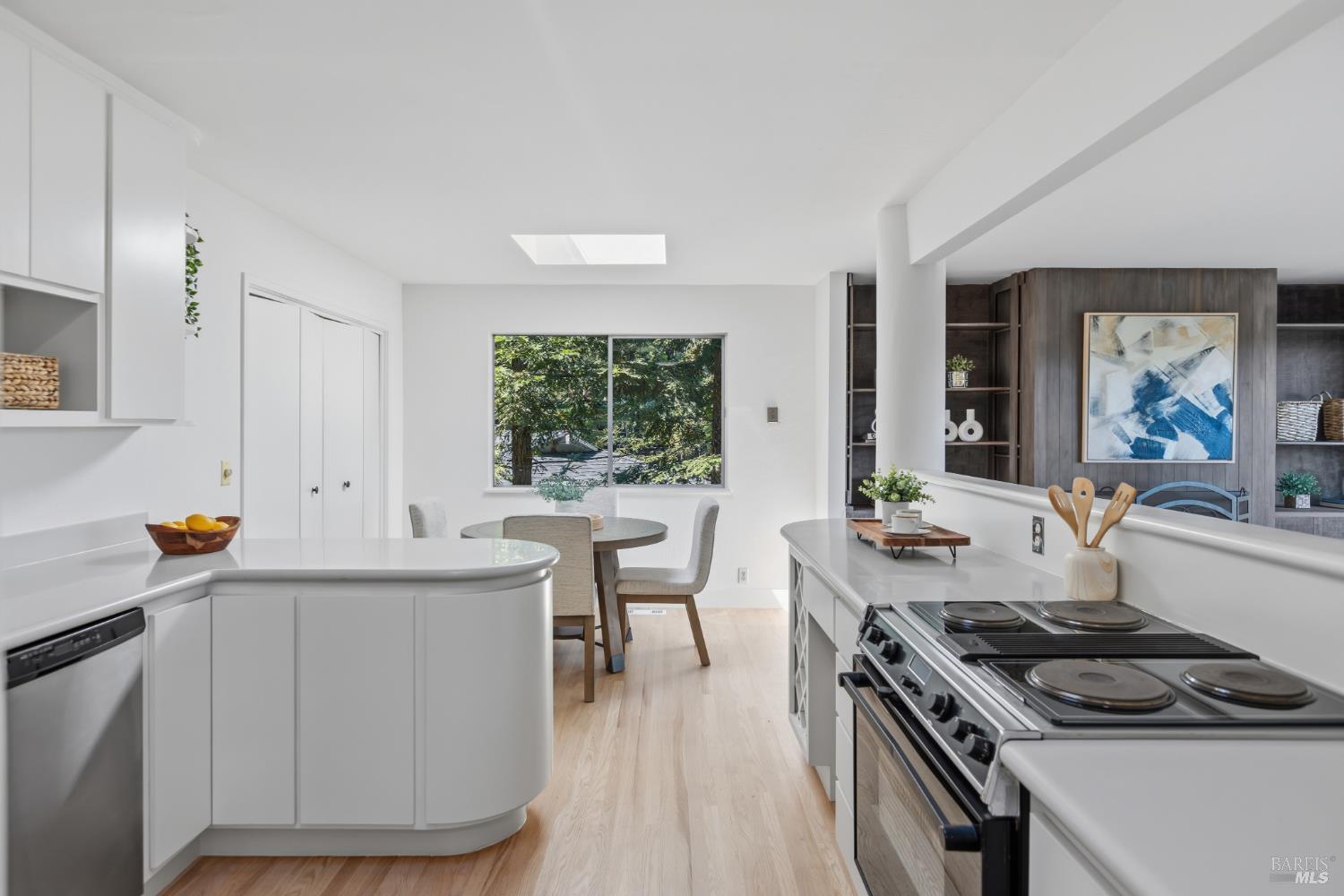 38 Redwood Road
