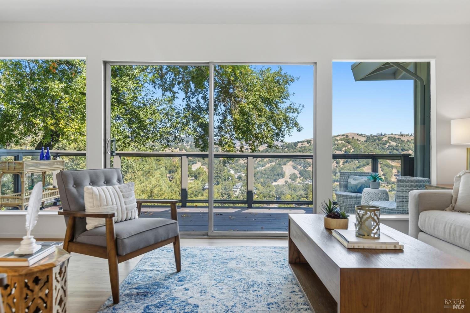 38 Redwood Road
