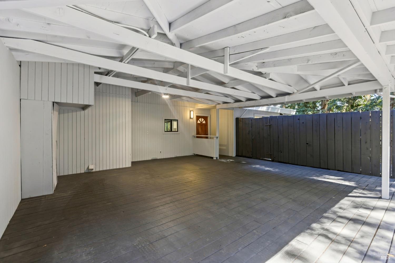 38 Redwood Road