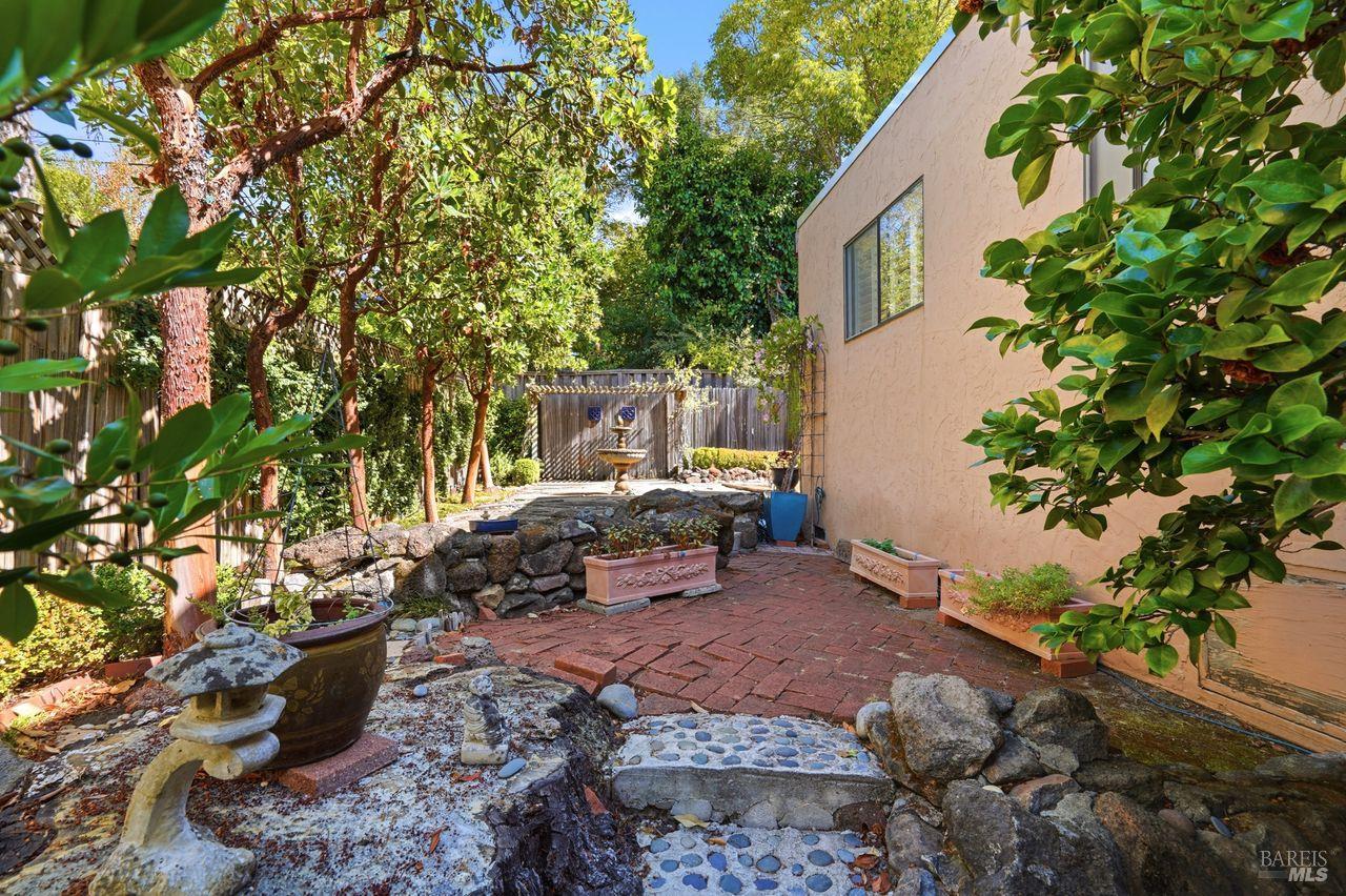 54 Rutherford Avenue
