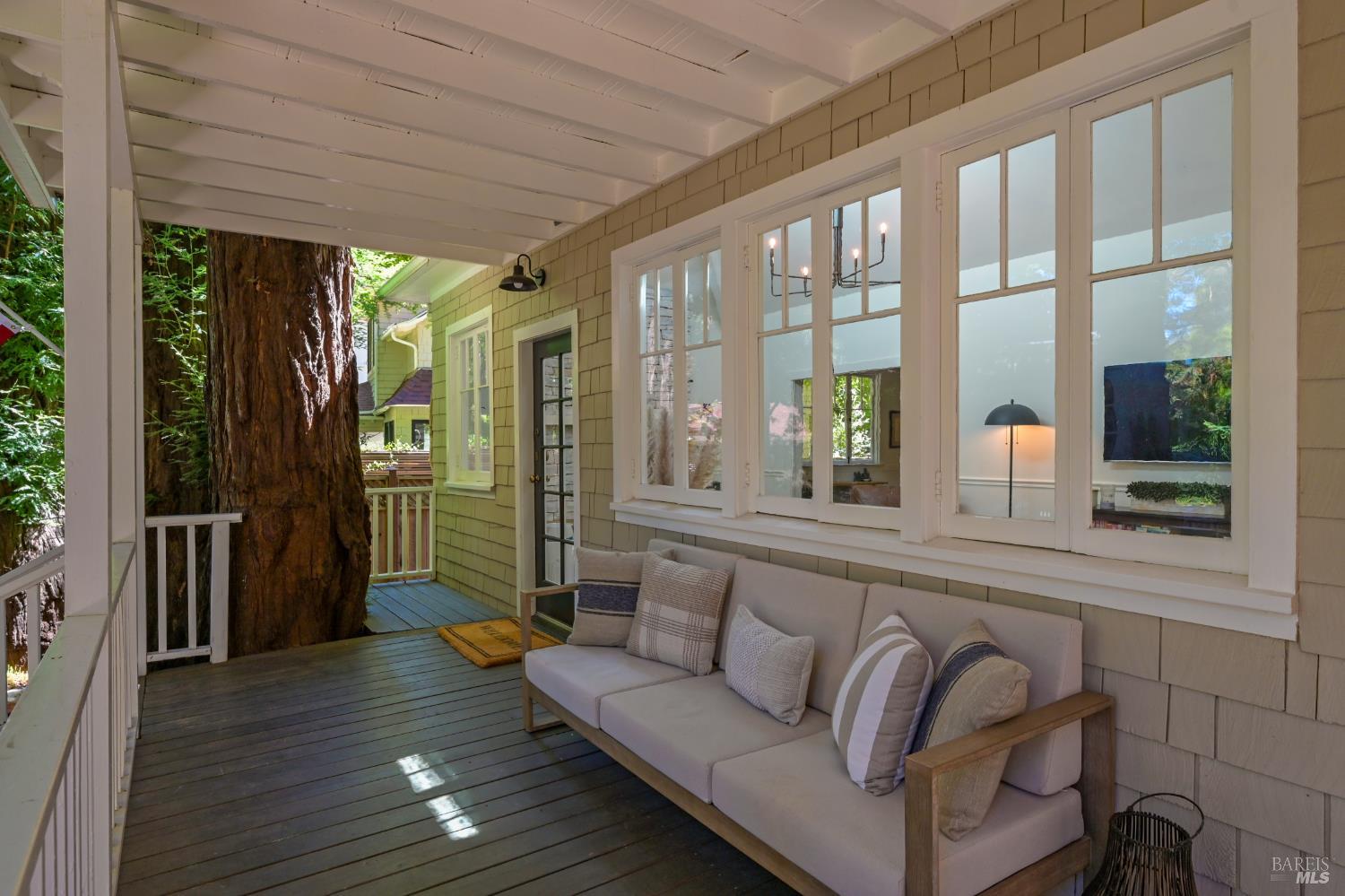 207 Madrone Avenue
