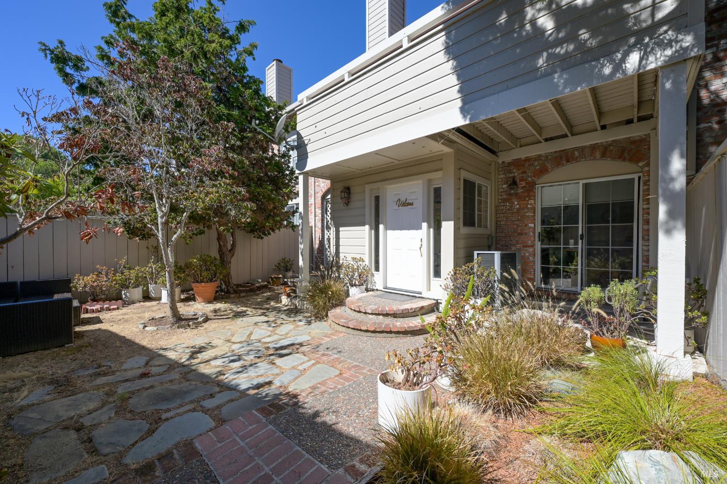 557 Biscayne Drive