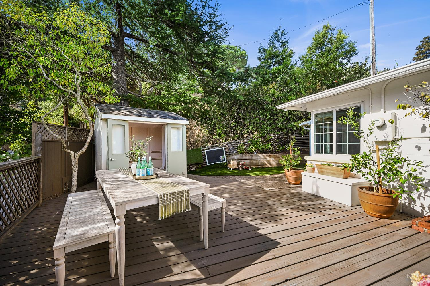 293 Bungalow Avenue