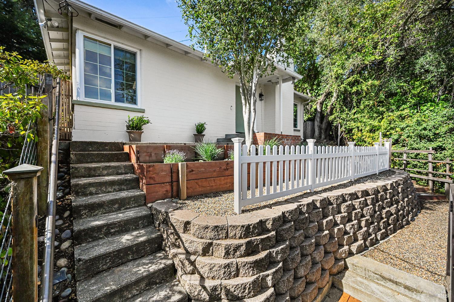 293 Bungalow Avenue