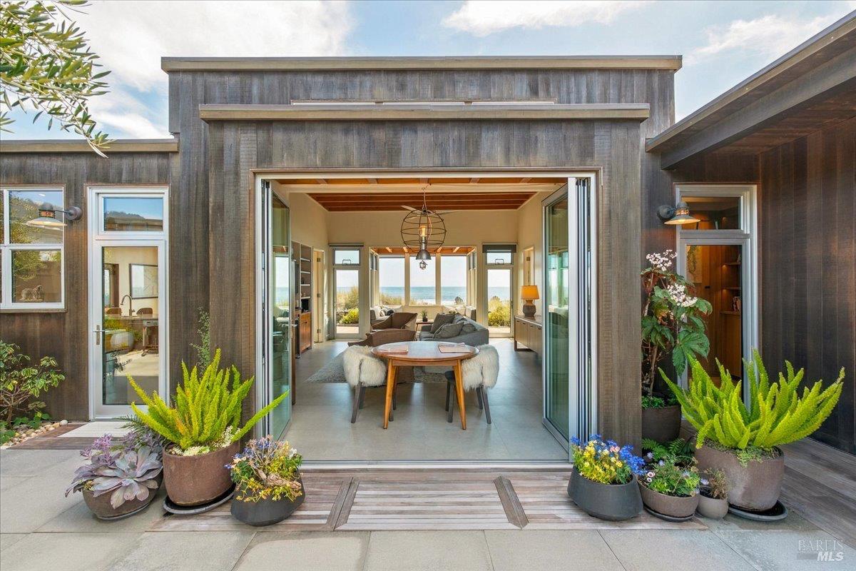 290 Seadrift Road