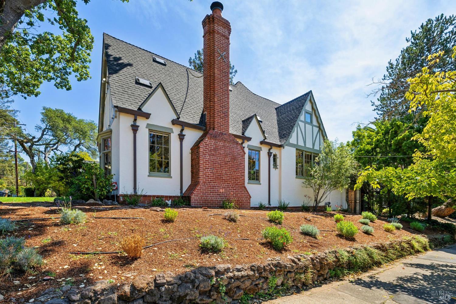 87 Forbes Avenue