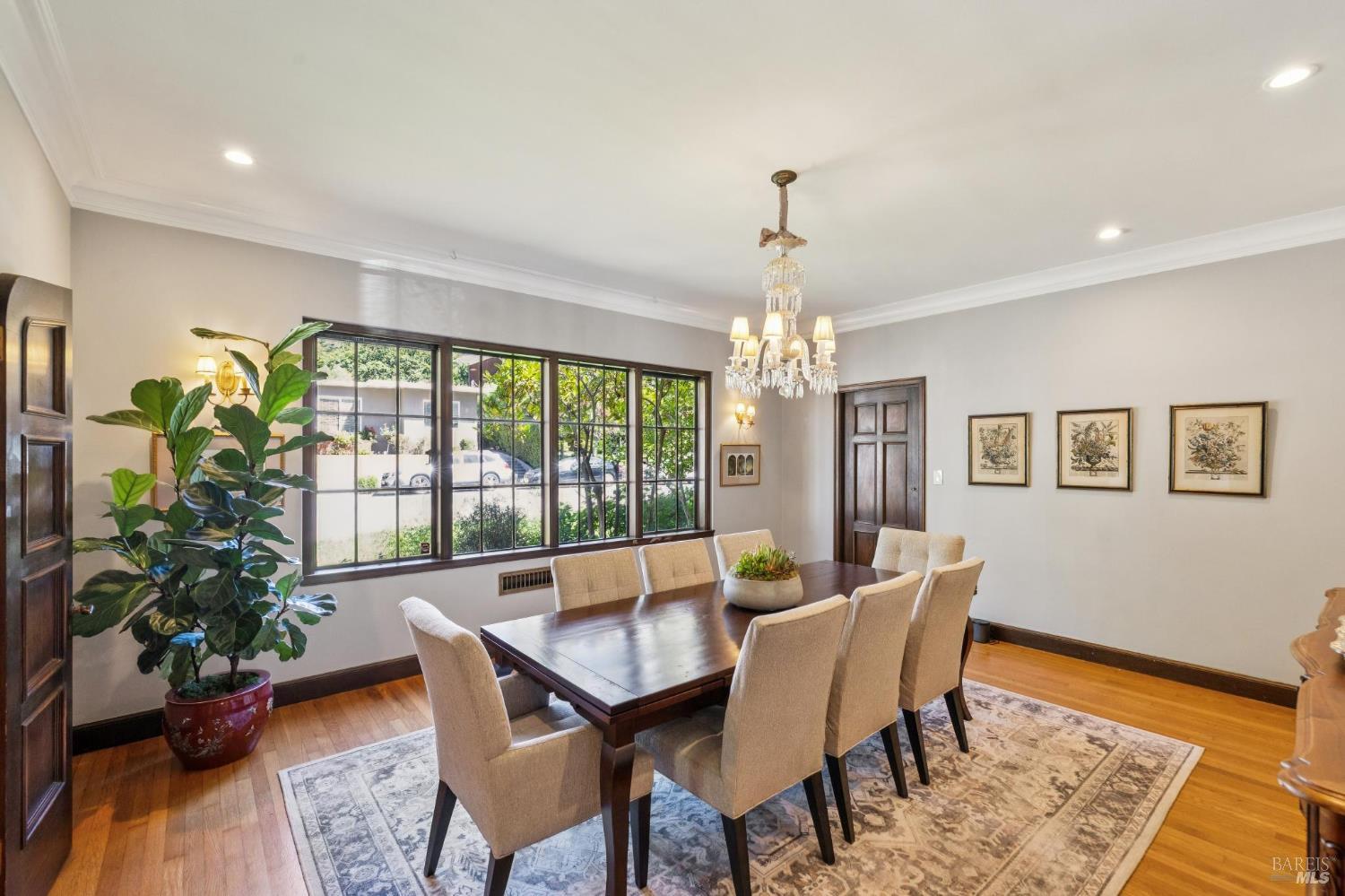 87 Forbes Avenue